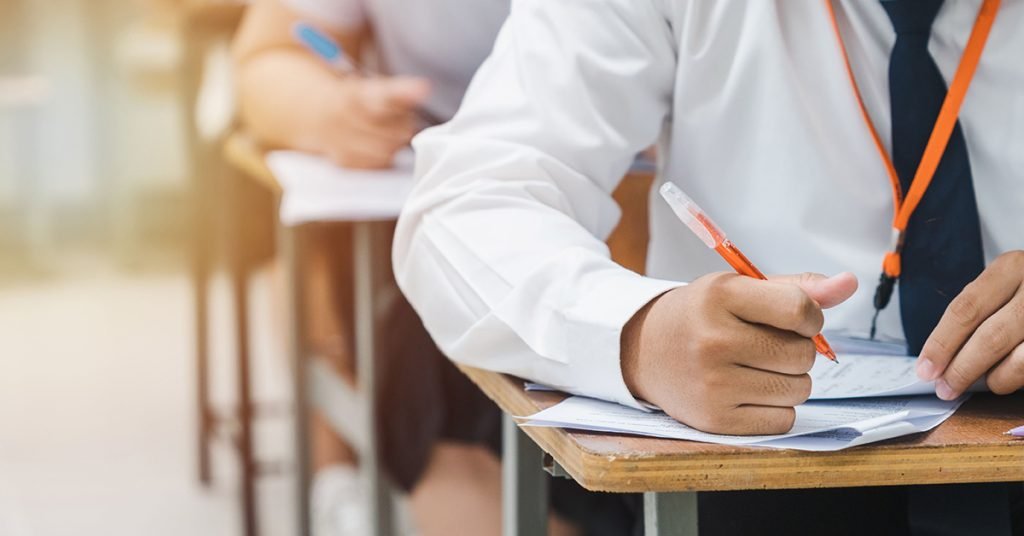The-DOS-and-Donts-to-Crack-any-Entrance-Exam-1024x536-1