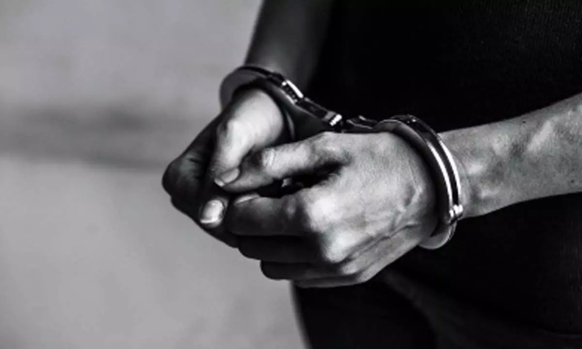 1552937-arrested
