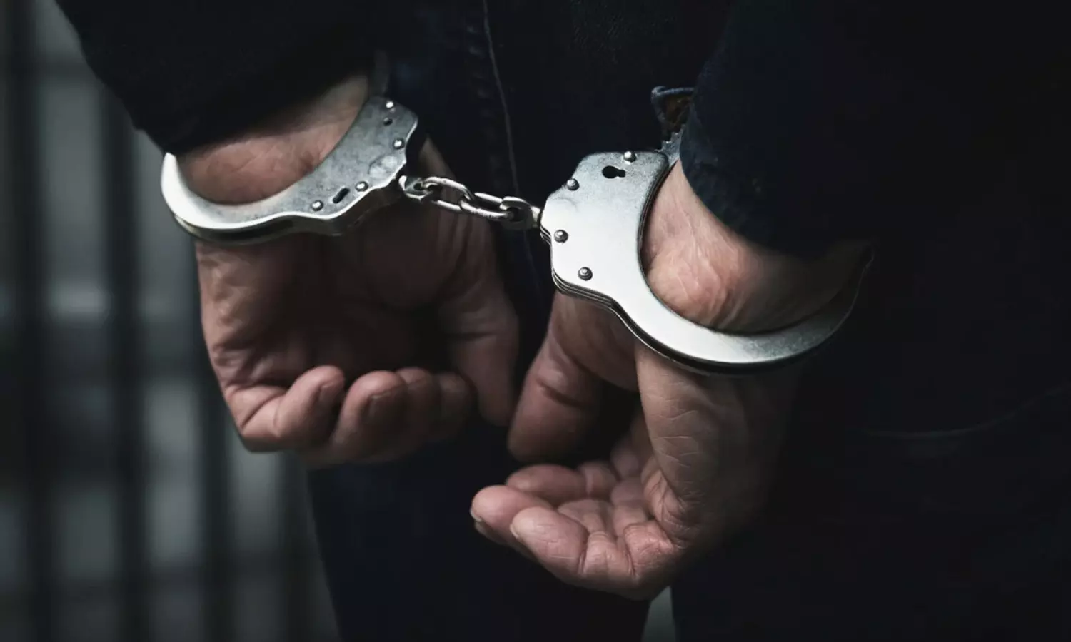 1713076-arrest