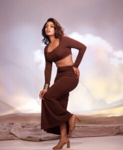 Eesha-Rebba-Latest-Photo-Shoot-Pics-4