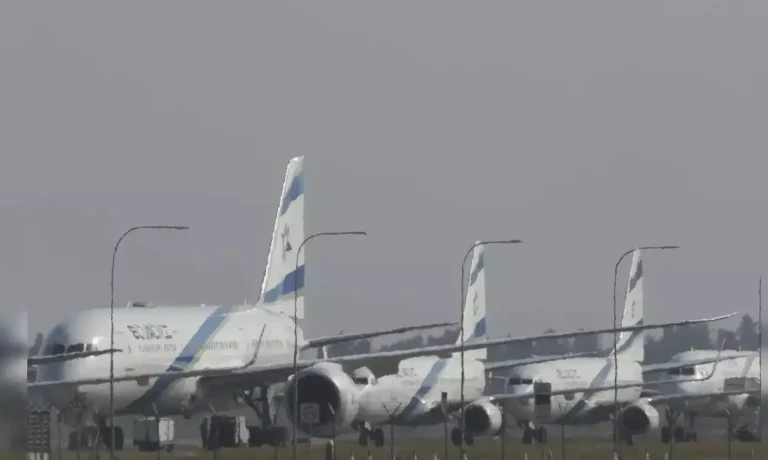 844755-air