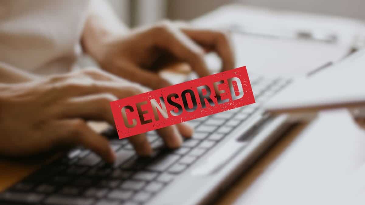 Hyderabad-couple-held-for-running-paid-pornographic-live-streams