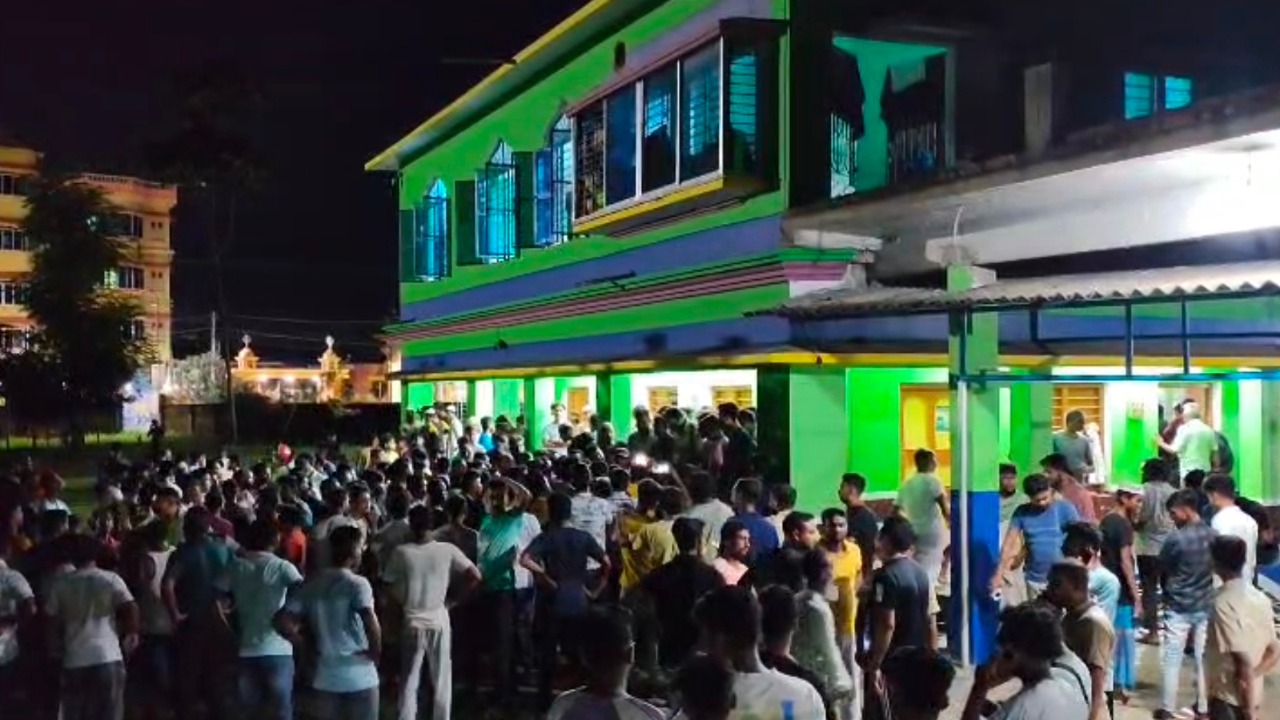 Mob Violence at Bongaon Police Station, West Bengal
