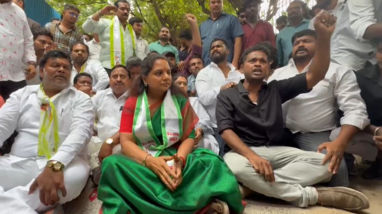 brs-mlc-k-kavitha-arrested-after-protesting-tgsrtcs-20-per-cent-bus-fare-hike-student-metro-passe-105406485-16x9_0