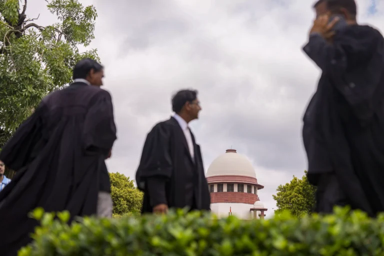 1940803-supreme-court2